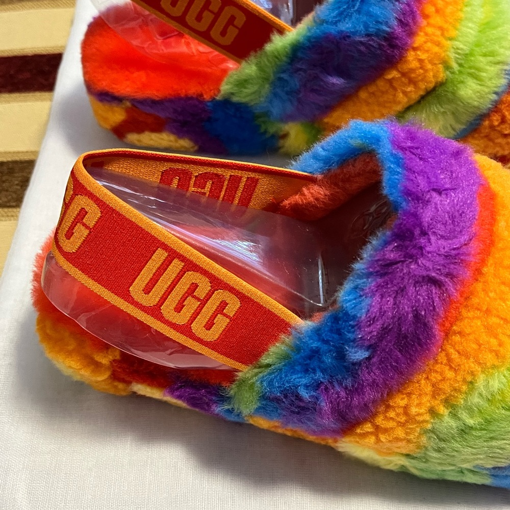UGG AUTHENTIC FLUFF YEAH CALI PRIDE COLLAGE RAINBOW STRIPES SLIDES - Picture 6 of 17